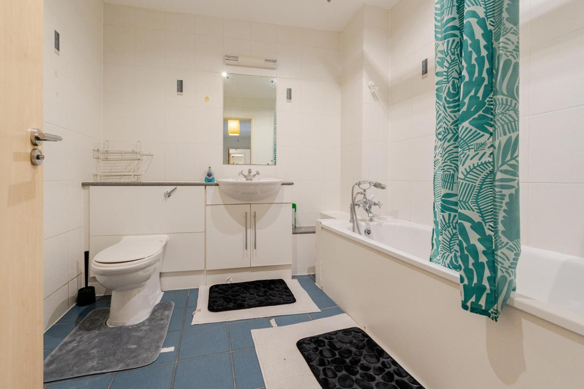 Room In Cardiff City Center - Swiftstay Dış mekan fotoğraf
